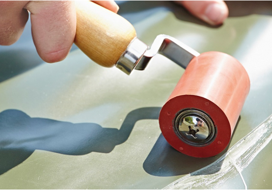 Comment coller une bache bassin epdm ?